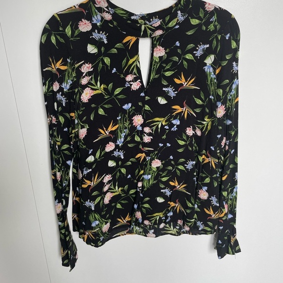 Ethereal | Long sleeve floral patterned blouse - Picture 3 of 5